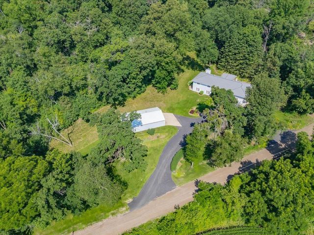 9714 Highway 19, Mazomanie, WI 53560