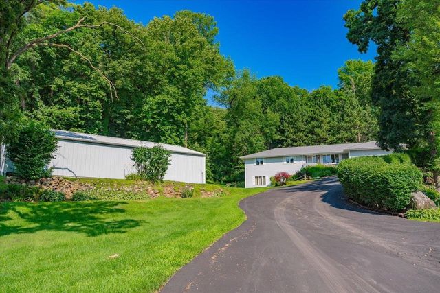 9714 Highway 19, Mazomanie, WI 53560