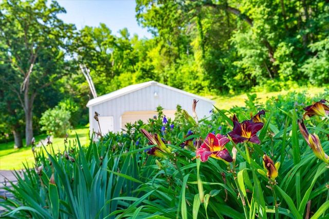 9714 Highway 19, Mazomanie, WI 53560