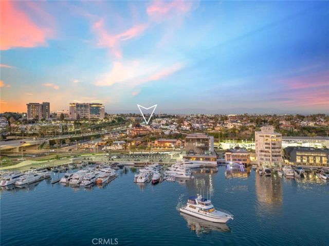 210 La Jolla, Newport Beach, CA 92663