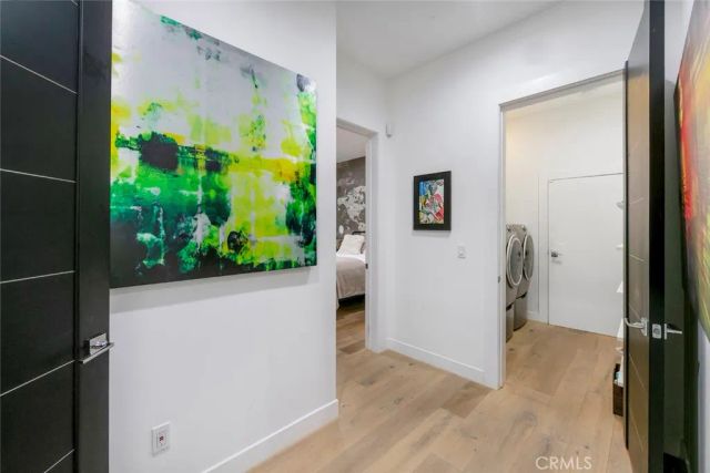 210 La Jolla, Newport Beach, CA 92663