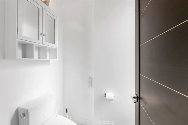 210 La Jolla, Newport Beach, CA 92663