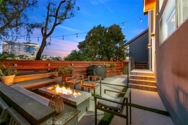 210 La Jolla, Newport Beach, CA 92663