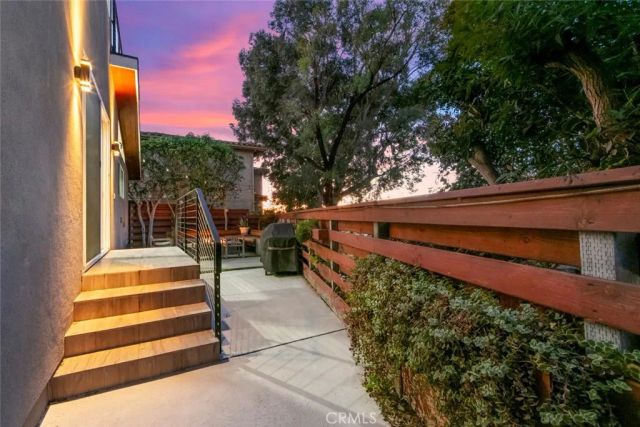 210 La Jolla, Newport Beach, CA 92663