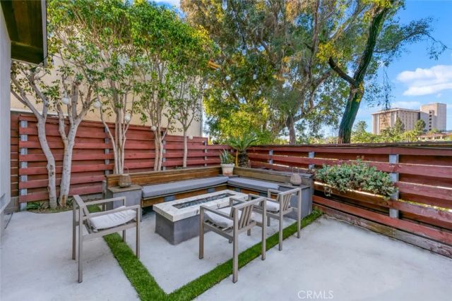 210 La Jolla, Newport Beach, CA 92663