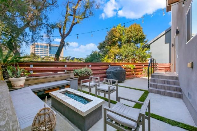 210 La Jolla, Newport Beach, CA 92663