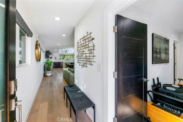 210 La Jolla, Newport Beach, CA 92663