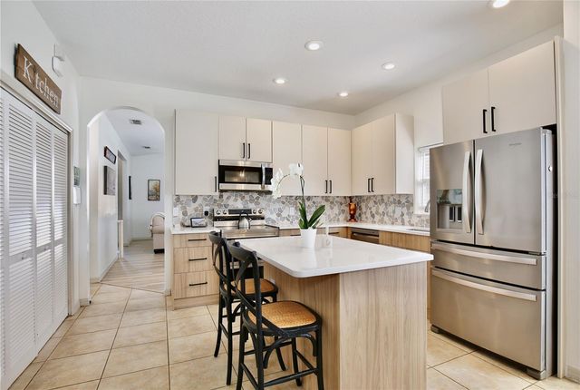 2104 VICTORIA FALLS DRIVE, Orlando, FL 32824