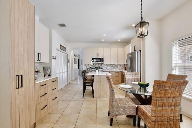 2104 VICTORIA FALLS DRIVE, Orlando, FL 32824