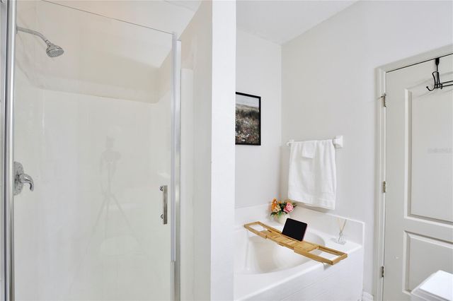 2104 VICTORIA FALLS DRIVE, Orlando, FL 32824