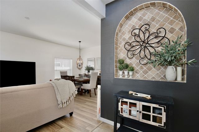 2104 VICTORIA FALLS DRIVE, Orlando, FL 32824