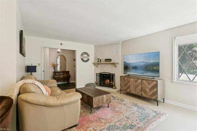 144 Cooley RD, Williamsburg, VA 23188