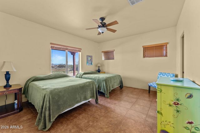 51921 W WILLIAM Road, Aguila, AZ 85320
