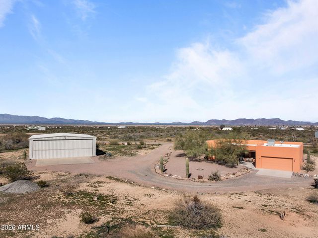 51921 W WILLIAM Road, Aguila, AZ 85320