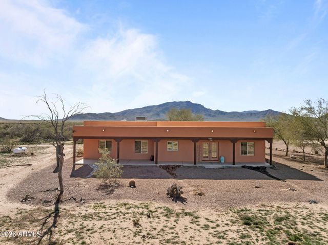 51921 W WILLIAM Road, Aguila, AZ 85320