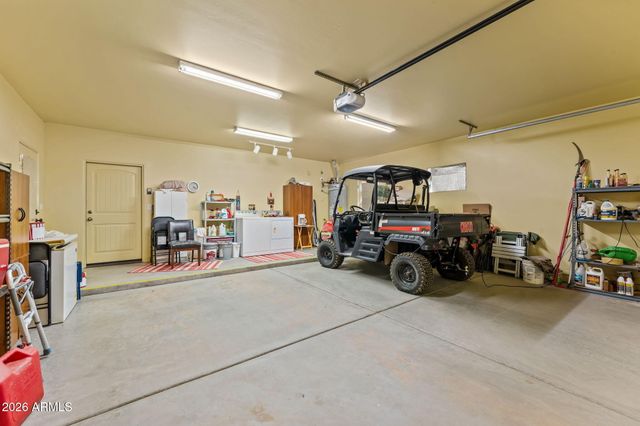 51921 W WILLIAM Road, Aguila, AZ 85320