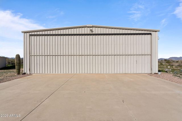 51921 W WILLIAM Road, Aguila, AZ 85320