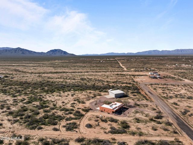 51921 W WILLIAM Road, Aguila, AZ 85320