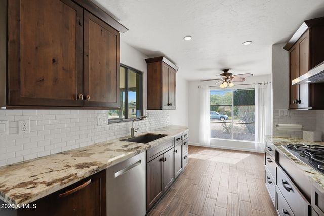 2326 E MULBERRY Drive, Phoenix, AZ 85016