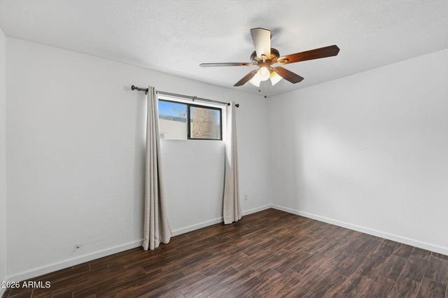 2326 E MULBERRY Drive, Phoenix, AZ 85016