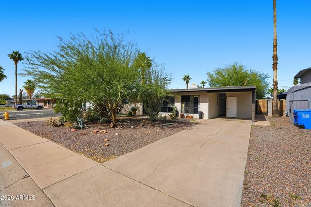 2326 E MULBERRY Drive, Phoenix, AZ 85016