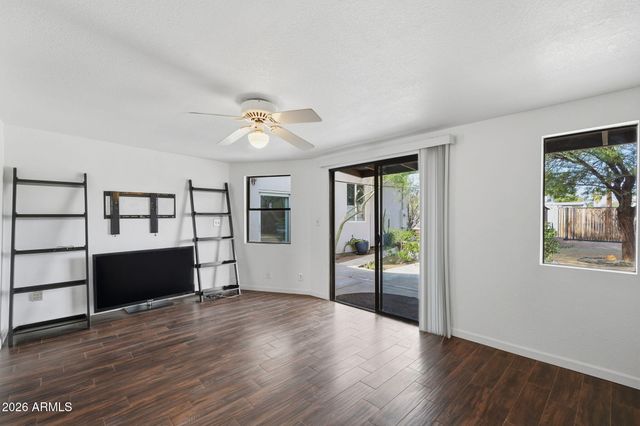 2326 E MULBERRY Drive, Phoenix, AZ 85016