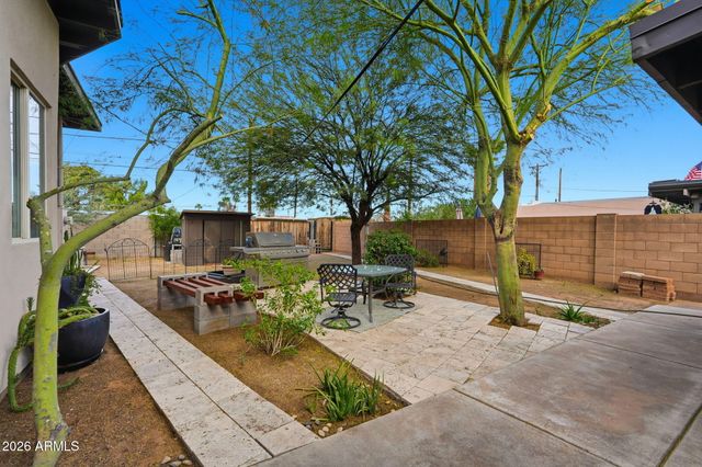 2326 E MULBERRY Drive, Phoenix, AZ 85016