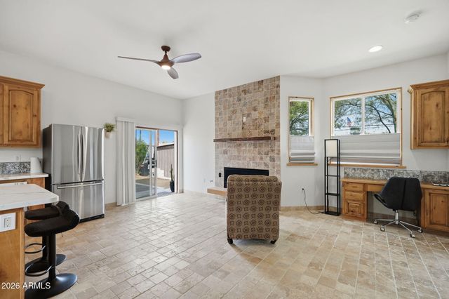 2326 E MULBERRY Drive, Phoenix, AZ 85016