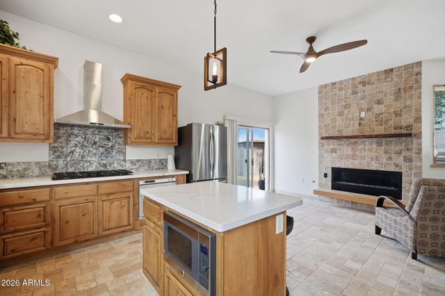 2326 E MULBERRY Drive, Phoenix, AZ 85016