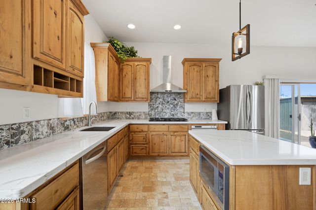 2326 E MULBERRY Drive, Phoenix, AZ 85016