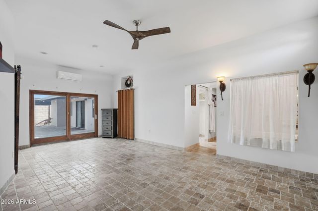 2326 E MULBERRY Drive, Phoenix, AZ 85016