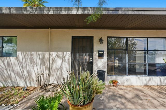 2326 E MULBERRY Drive, Phoenix, AZ 85016