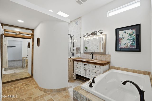 2326 E MULBERRY Drive, Phoenix, AZ 85016