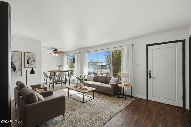 2326 E MULBERRY Drive, Phoenix, AZ 85016