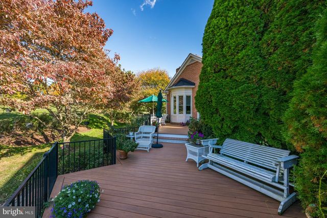 18 BEMAN WOODS CT, Potomac, MD 20854