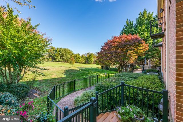 18 BEMAN WOODS CT, Potomac, MD 20854