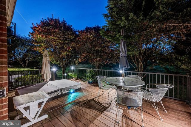 18 BEMAN WOODS CT, Potomac, MD 20854