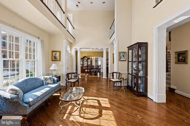 18 BEMAN WOODS CT, Potomac, MD 20854