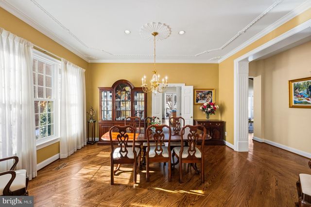 18 BEMAN WOODS CT, Potomac, MD 20854