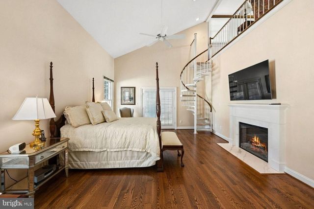 18 BEMAN WOODS CT, Potomac, MD 20854