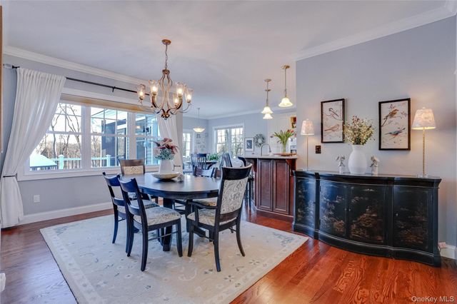 23 Swan Hollow, New Windsor, NY 12553