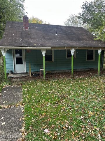 4262 Pembrook Road, Austintown, OH 44515