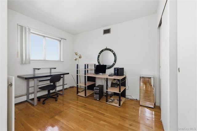 3924 Jane Lane, Oceanside, NY 11572