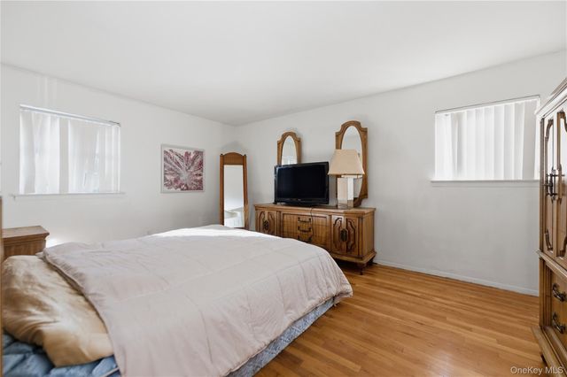 3924 Jane Lane, Oceanside, NY 11572