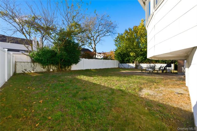 3924 Jane Lane, Oceanside, NY 11572