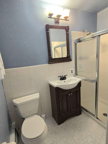 18 PRINCE CIR, Southampton, PA 18966