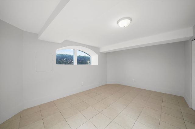 3515 N Oriole Avenue, Chicago, IL 60634