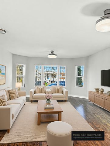 3515 N Oriole Avenue, Chicago, IL 60634