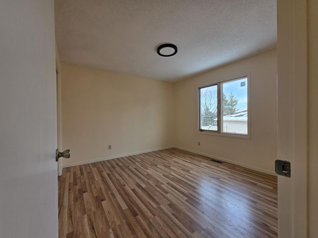 3914 Westbury Trail, Eagan, MN 55123