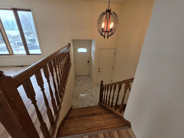 3914 Westbury Trail, Eagan, MN 55123